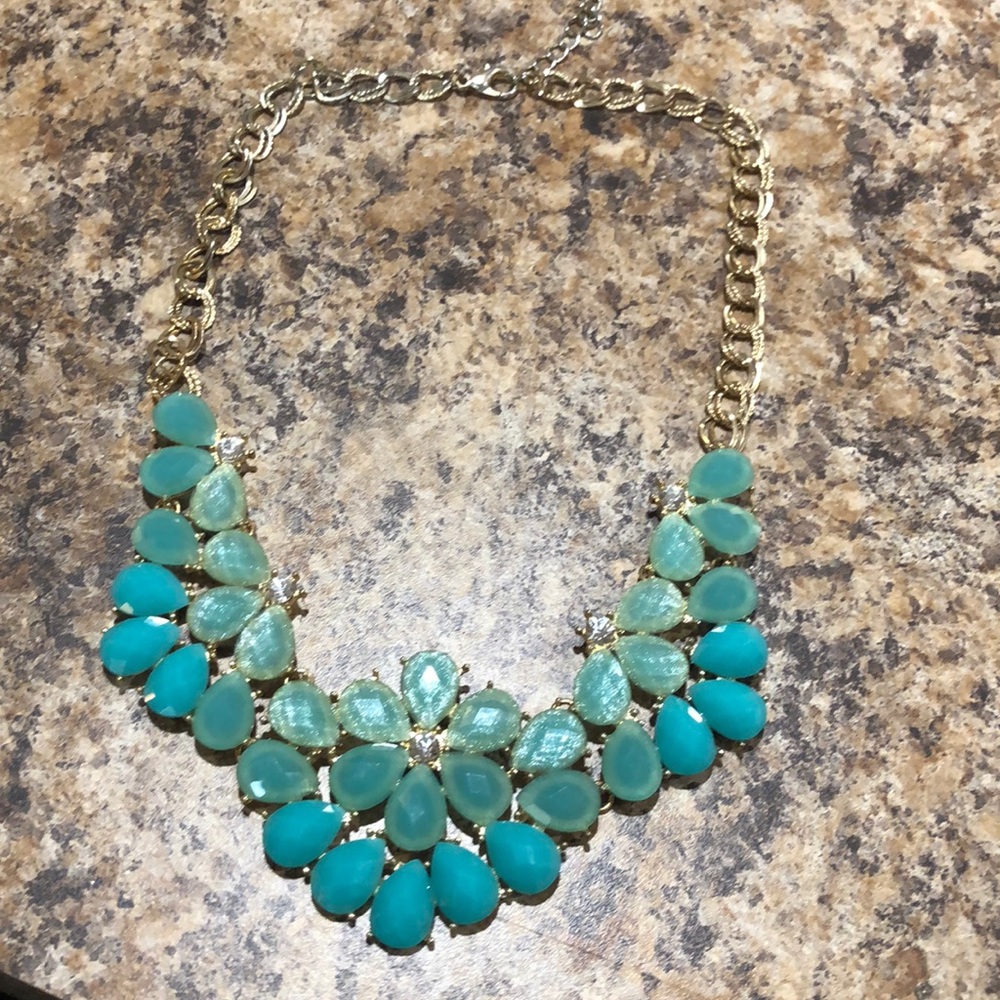 Statement necklace